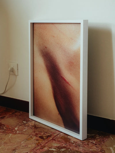 Fotografie astratta contemporanea framed print with warm textured abstract composition